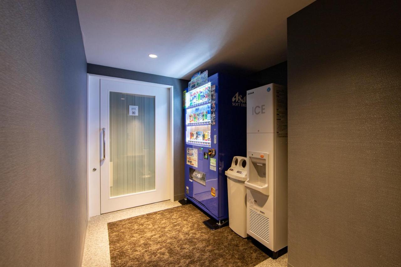Karaksa Hotel Tokyo Station Екстер'єр фото