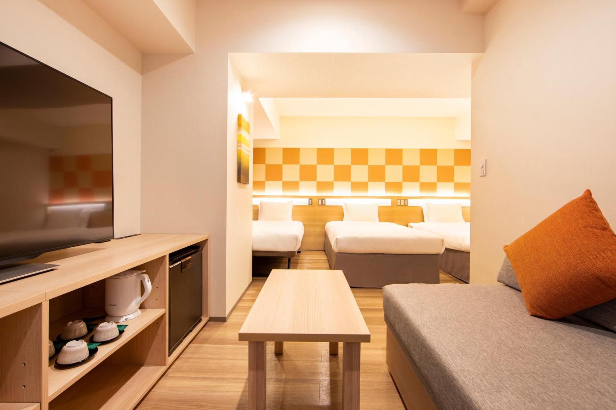 Karaksa Hotel Tokyo Station Екстер'єр фото